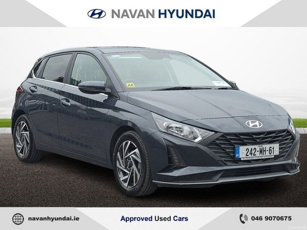 Hyundai i20 Hatchback, Petrol, 2024, Grey