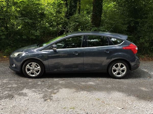 Ford Focus Hatchback, Diesel, 2013, Grey