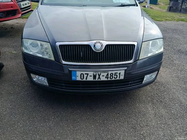 Skoda Octavia Hatchback, Petrol, 2007, Grey