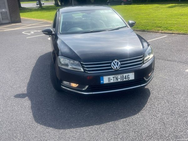Volkswagen Passat Saloon, Diesel, 2011, Black