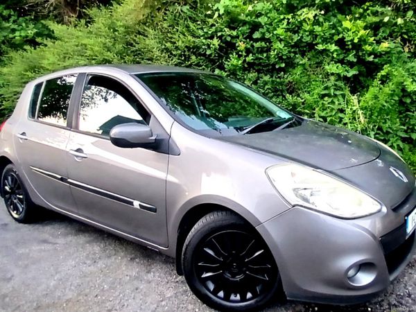Renault Clio Hatchback, Diesel, 2011, Grey