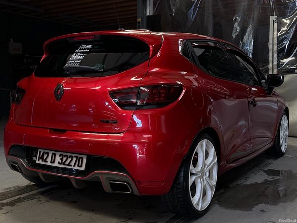 Renault Clio Hatchback, Petrol, 2014, Red