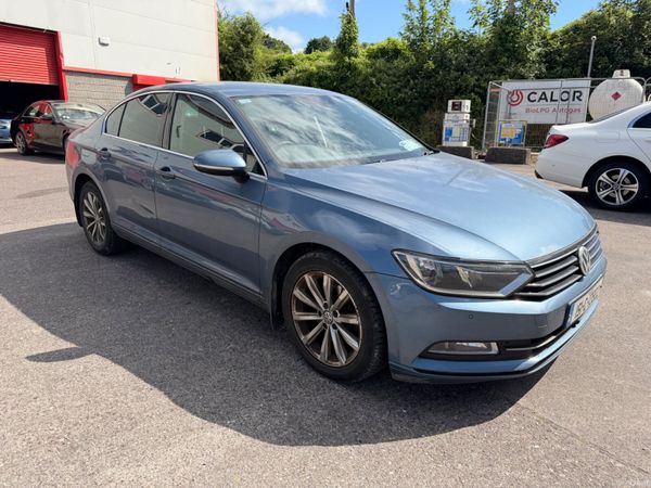 Volkswagen Passat Saloon, Diesel, 2015, Blue