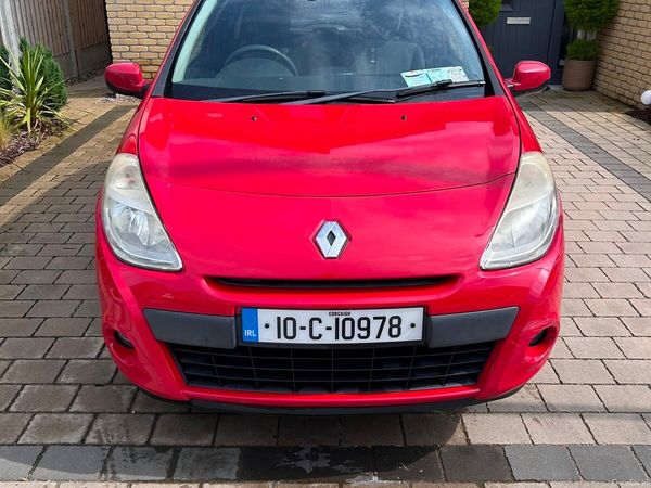 Renault Clio Hatchback, Ethanol Petrol, 2010, Red