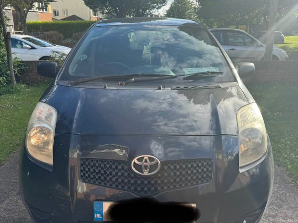 Toyota Yaris Hatchback, Petrol, 2006, Black