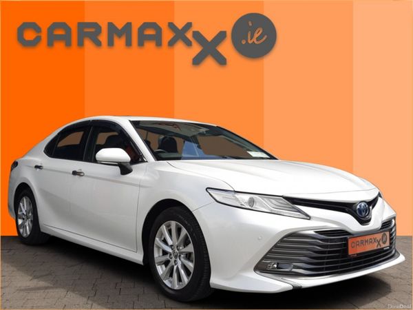 Toyota Camry Hatchback, Petrol, 2020, White