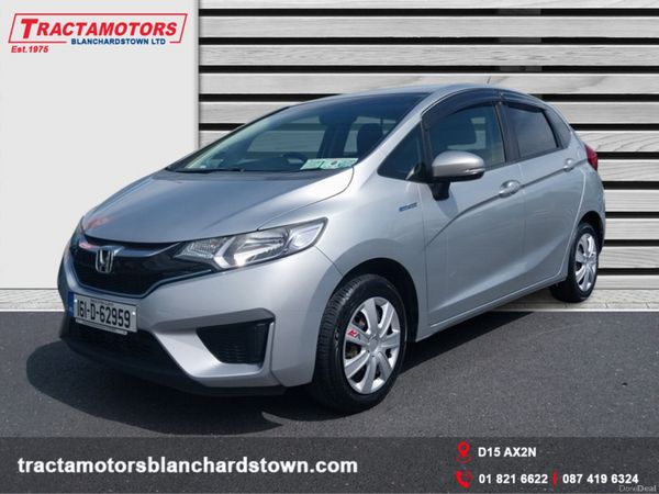Honda Fit Hatchback, Petrol Hybrid, 2016, Silver