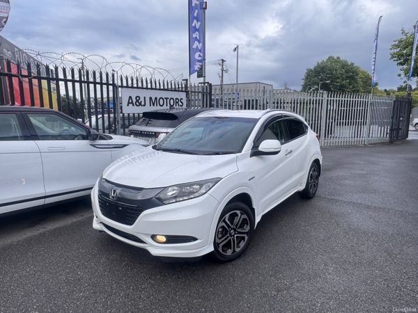 Honda Vezel SUV, Petrol Hybrid, 2015, White