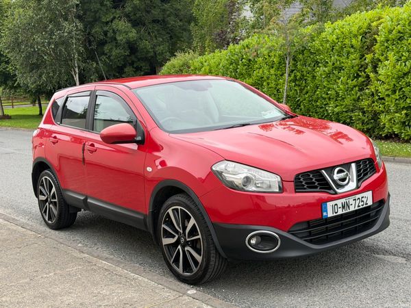 Nissan Qashqai Hatchback, Diesel, 2010, Red