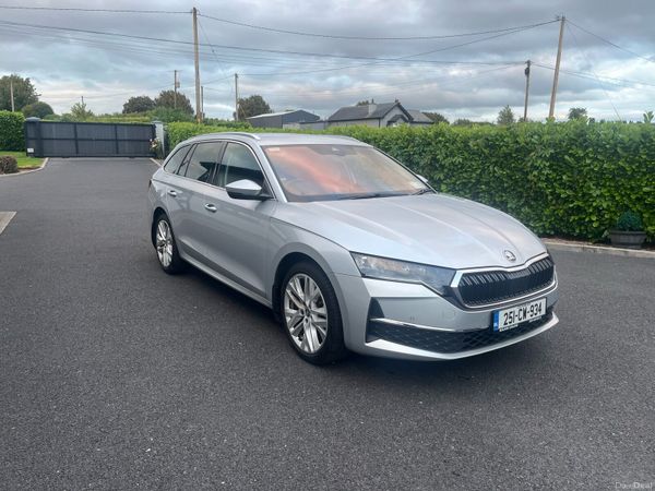 Skoda Octavia Estate, Diesel, 2025, Grey