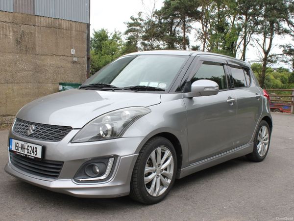 Suzuki Swift Hatchback, Petrol, 2015, Silver