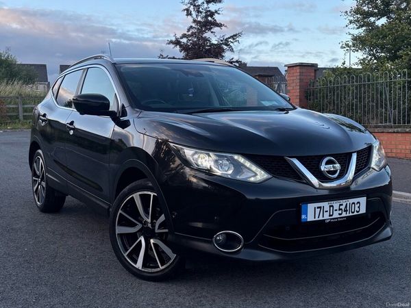 Nissan Qashqai SUV, Diesel, 2017, Black