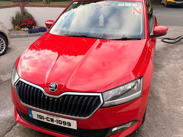 Skoda Fabia Hatchback, Petrol, 2019, Red