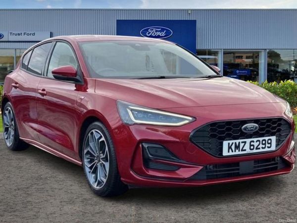 Ford Focus Hatchback, Petrol, 2026, Red