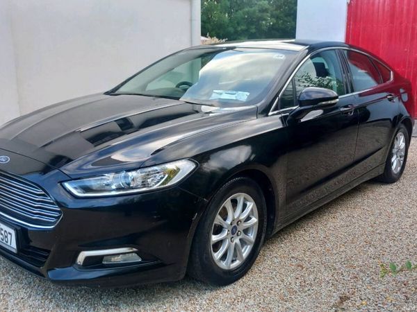 Ford Mondeo Hatchback, Diesel, 2016, Black