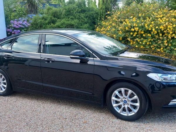 Ford Mondeo Hatchback, Diesel, 2016, Black