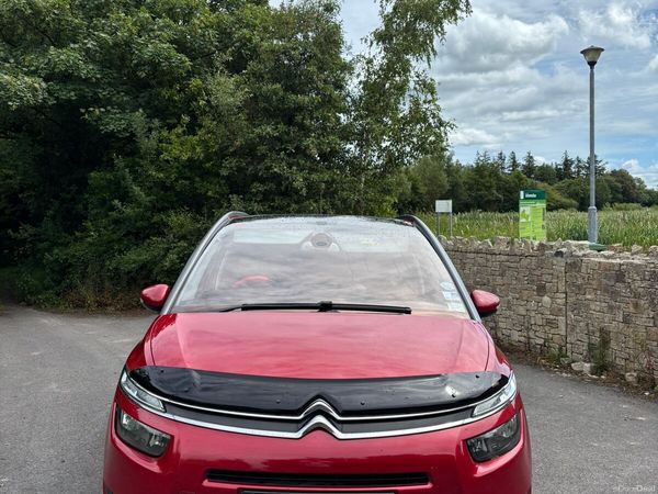 Citroen C4 Hatchback, Diesel, 2015, Red