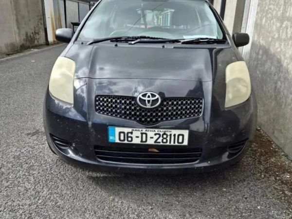 Toyota Yaris Hatchback, Petrol, 2006, Black