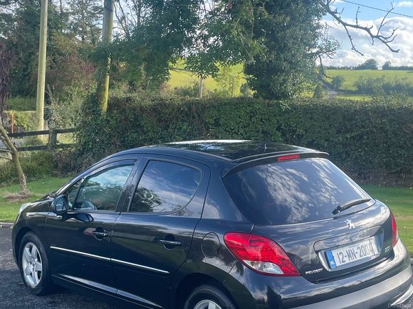 Peugeot 207 Hatchback, Diesel, 2012, Black