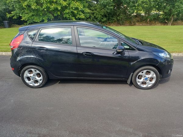 Ford Fiesta Hatchback, Petrol, 2012, Black