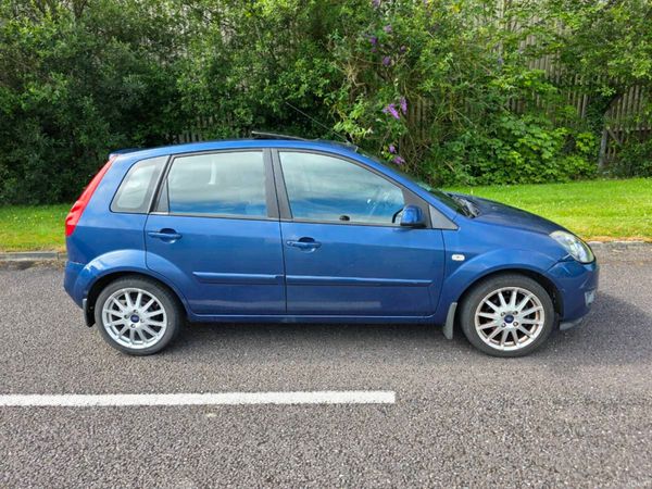 Ford Fiesta Hatchback, Petrol, 2008, Blue