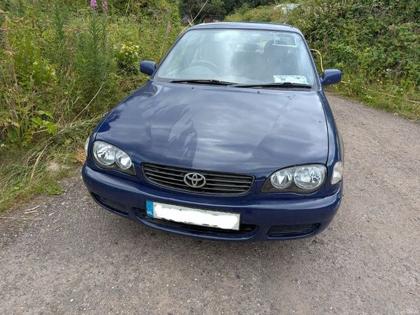 Toyota Corolla Saloon, Petrol, 2001, Blue