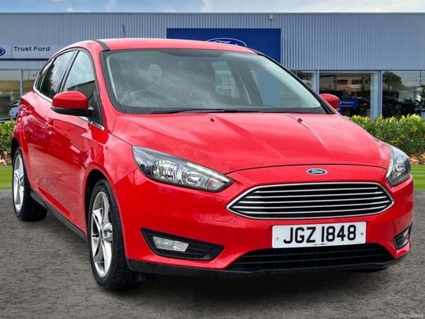Ford Focus Hatchback, Petrol, 2018, Red