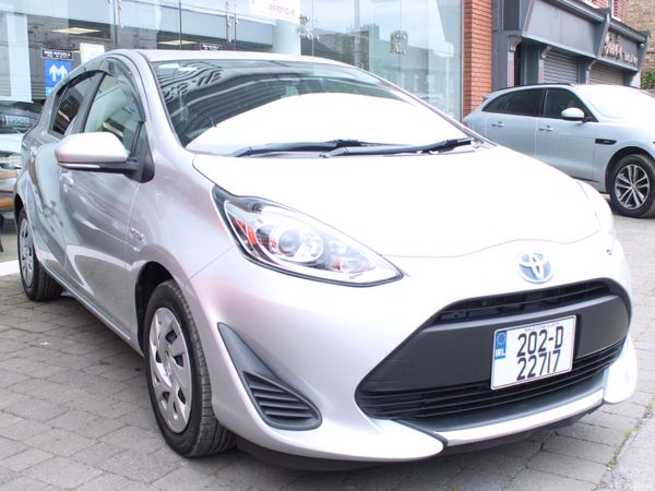 Toyota Aqua Hatchback, Petrol Hybrid, 2020, Silver