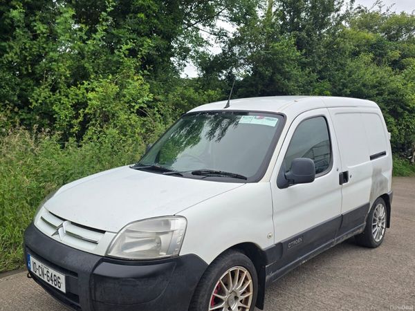 Volkswagen Caddy MPV, Diesel, 2010, Black