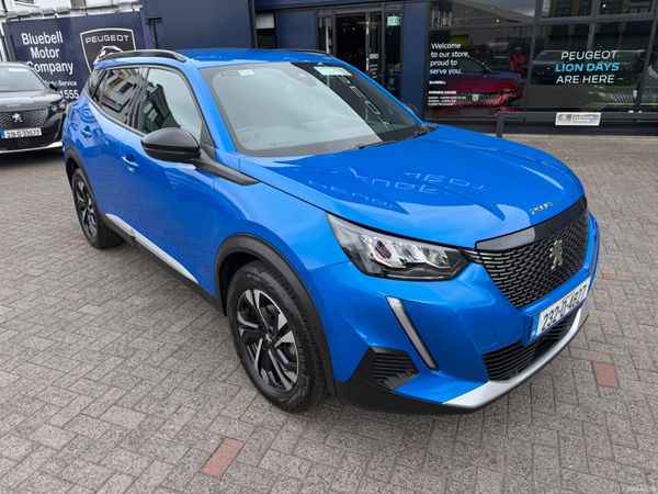 Peugeot 2008 MPV, Petrol, 2023, Blue