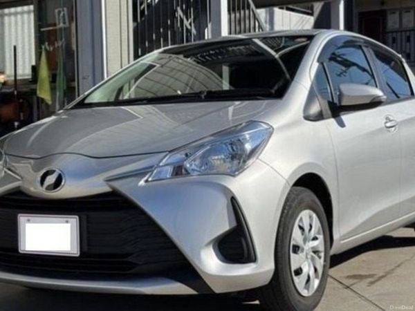 Toyota Vitz Hatchback, Petrol, 2017, Silver