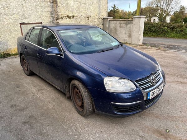 Volkswagen Jetta Saloon, Diesel, 2006, Blue