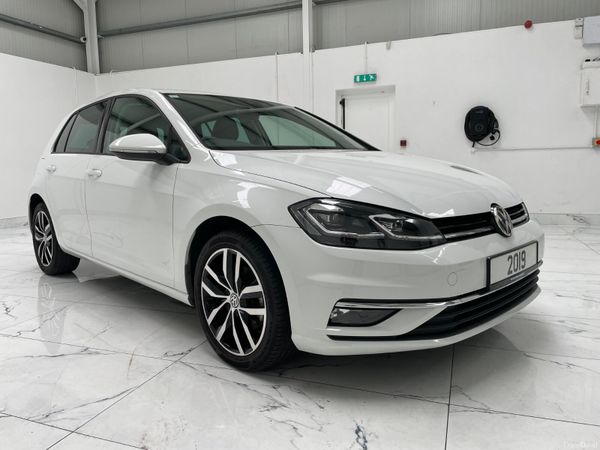 Volkswagen Golf Hatchback, Petrol, 2019, White