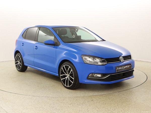 Volkswagen Polo Hatchback, Petrol, 2015, Blue