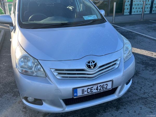 Lexus IS MPV, Petrol Hybrid, 2013, Silver