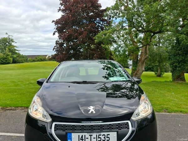 Peugeot 208 Hatchback, Petrol, 2014, Black