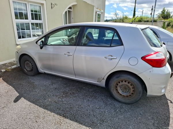 Toyota Auris Hatchback, Diesel, 2012, Silver