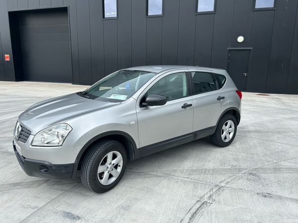 Nissan Qashqai Hatchback, Diesel, 2010, Silver