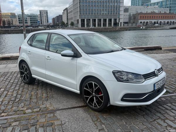 Volkswagen Polo Hatchback, Petrol, 2017, White
