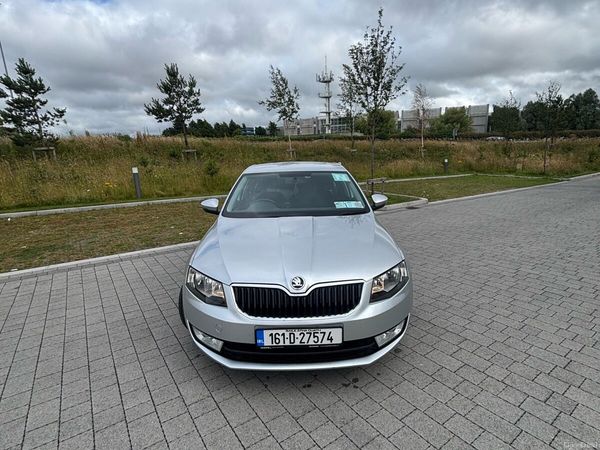 Skoda Octavia Saloon, Diesel, 2016, Silver