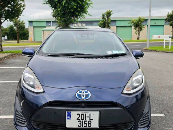 Toyota Aqua Hatchback, Petrol Hybrid, 2020, Blue