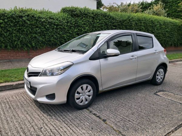 Toyota Vitz Hatchback, Petrol, 2013, Silver