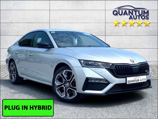 Skoda Octavia Hatchback, Petrol Plug-in Hybrid, 2021, Silver