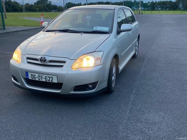 Toyota Corolla Hatchback, Petrol, 2006, Silver