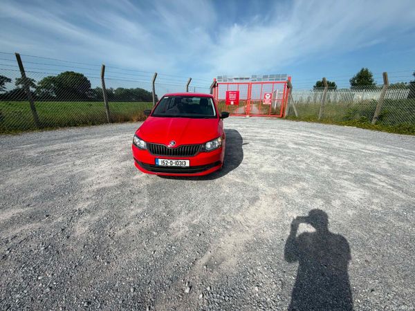 Skoda Fabia Hatchback, Petrol, 2015, Red
