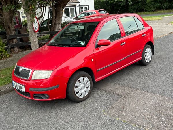 Skoda Fabia Hatchback, Petrol, 2006, Red