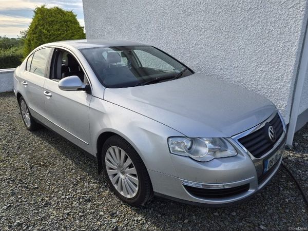 Volkswagen Passat Saloon, Diesel, 2009, Silver