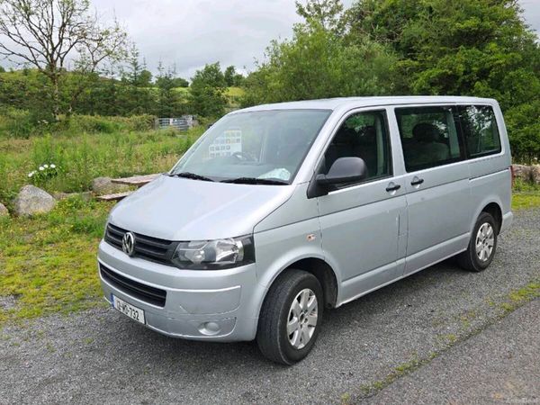 Volkswagen Shuttle MPV, Diesel, 2012, Silver