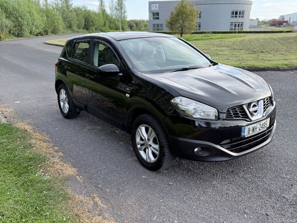 Nissan Qashqai Hatchback, Diesel, 2011, Black
