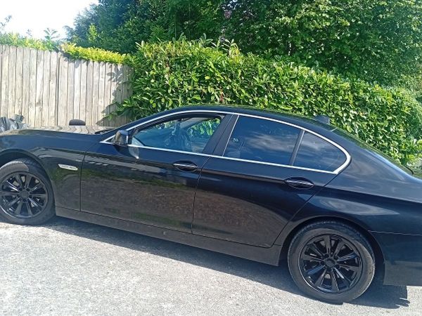 BMW 5-Series Saloon, Diesel, 2010, Black